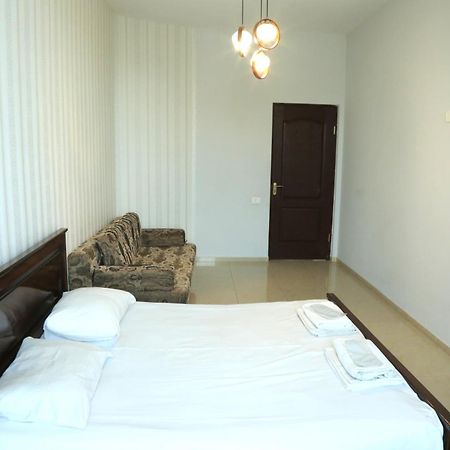 Rent Inn Yerevan On Sakharov Square Kültér fotó