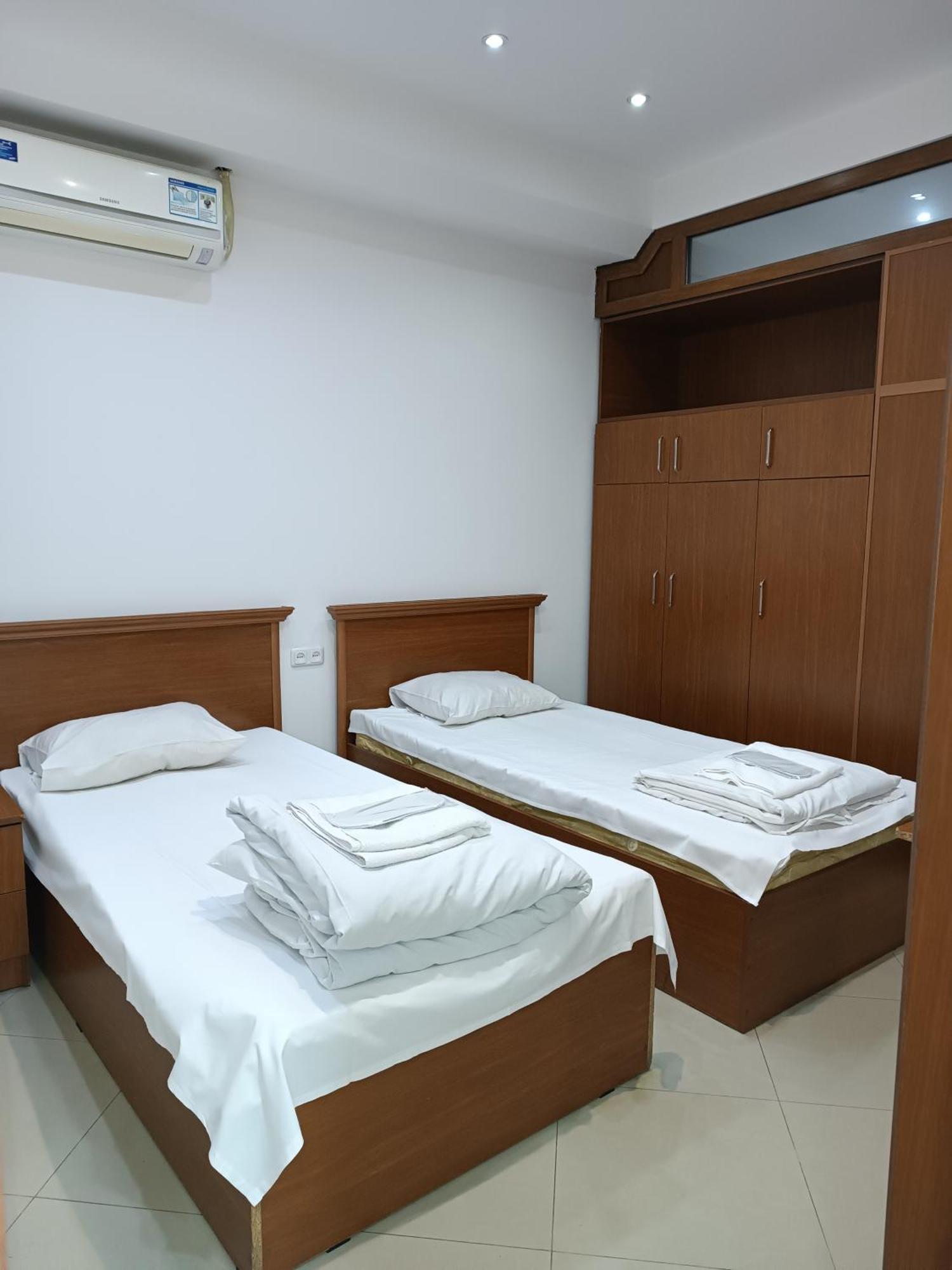 Rent Inn Yerevan On Sakharov Square Kültér fotó