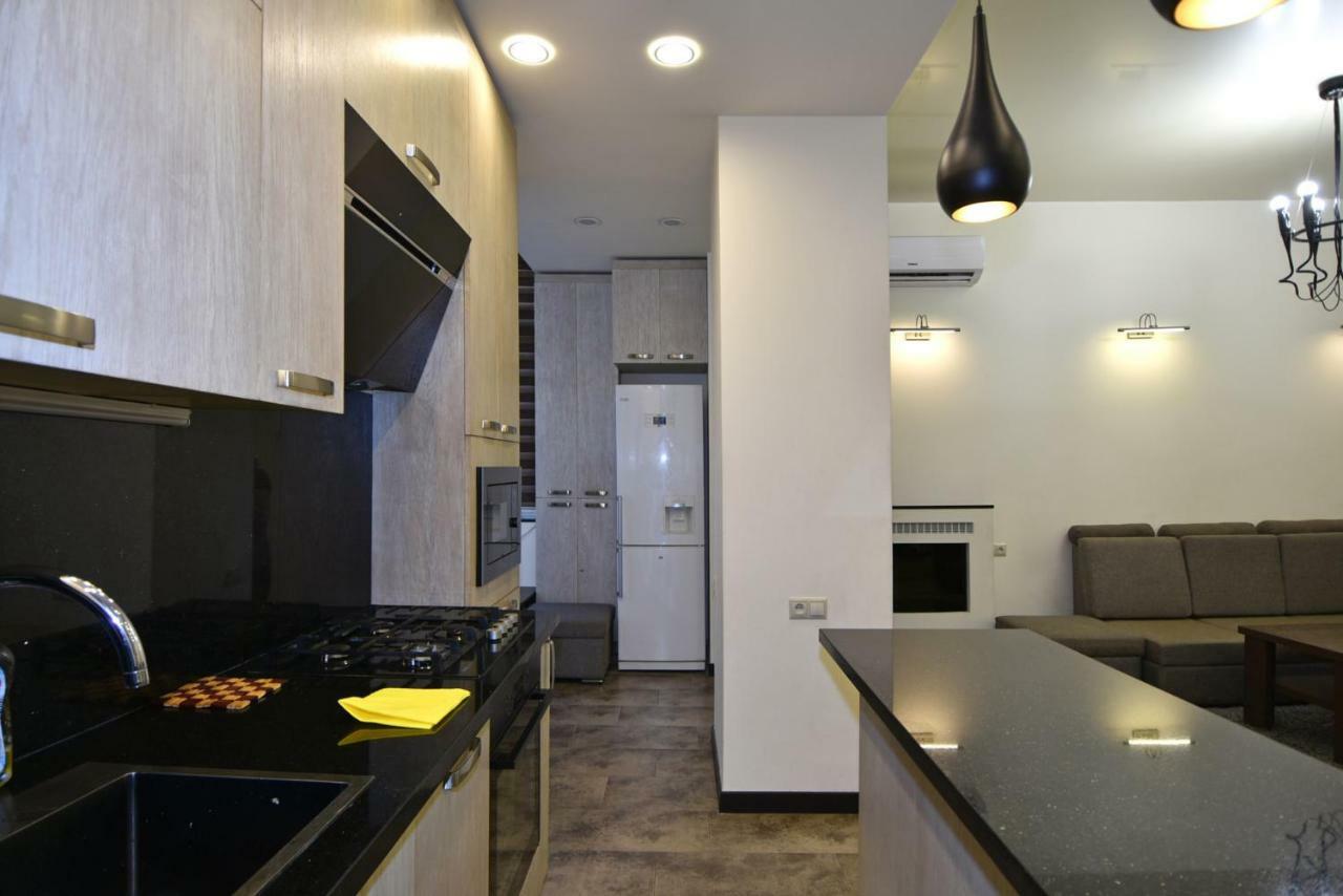Rent Inn Yerevan On Sakharov Square Kültér fotó